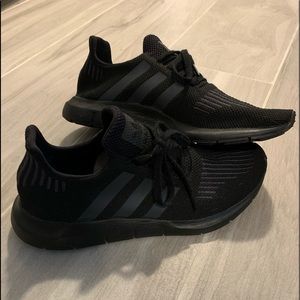 Adidas Swift Run Sneakers